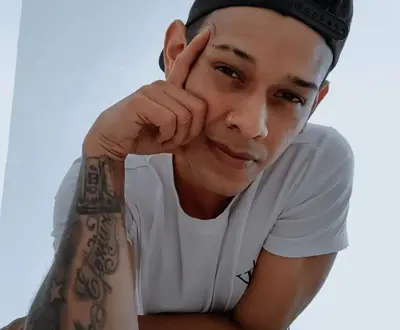 Mc Efeziuz
