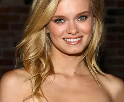Sara Paxton