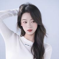 罗雯