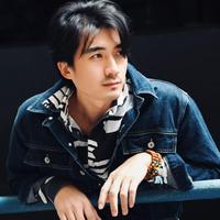 溢炫演员头像