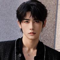 申 浩男演员头像