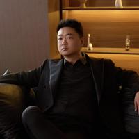 何帅演员头像