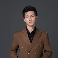 闫博演员头像