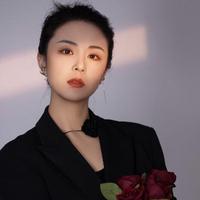 杨欣芮演员头像