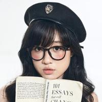 李婧雯演员头像