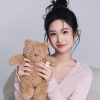 周佩蓓演员头像