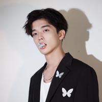 杨灵演员头像