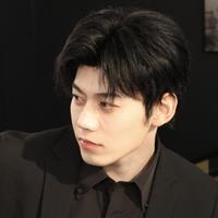 亿炀演员头像