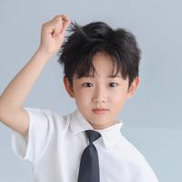龚骍骍演员头像