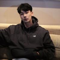 戴向宇演员头像
