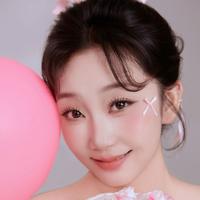 黄容演员头像