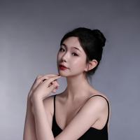 侯佳演员头像