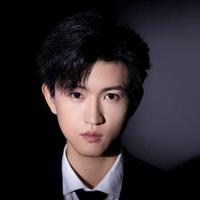 李泓铮演员头像