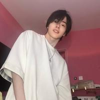 邓陈成演员头像