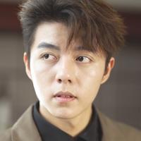 熊燚演员头像