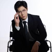 张凡演员头像