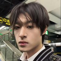 栗硕演员头像