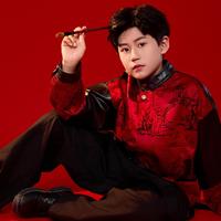 易新峪演员头像