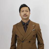 周伟演员头像