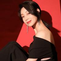 张馨梅演员头 像
