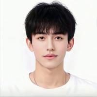 杨何一舟演员头像