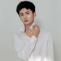 邓嘉演员头像