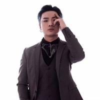 杨学飞演员头像