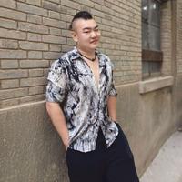 强艺轩演员头  像