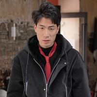 贺翔演员头像