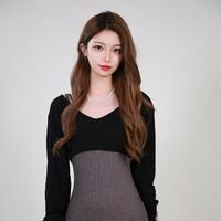吕佳贝演员头像