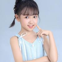 凌依依演员头像