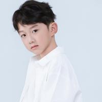 颜子博演员头像